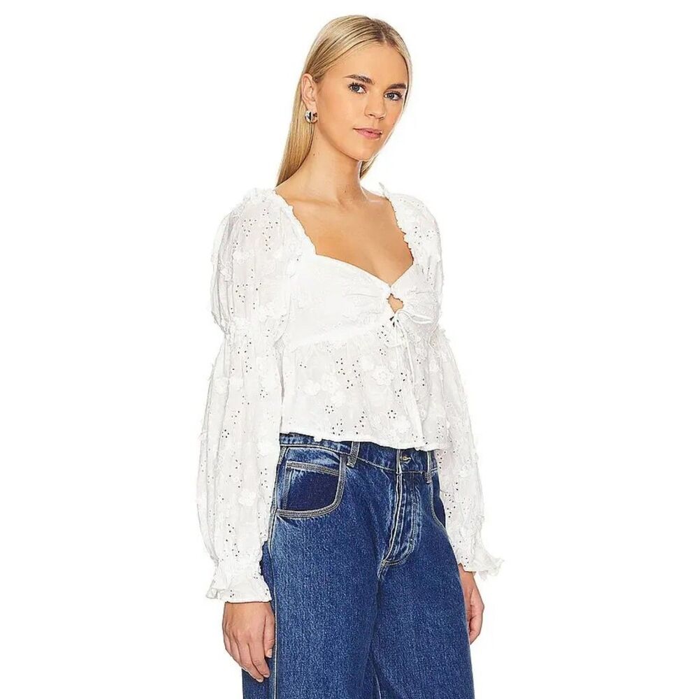 ASTR The Label Barstow Top White Eyelet Puff Sleeve Boho Peasant Women sz Medium